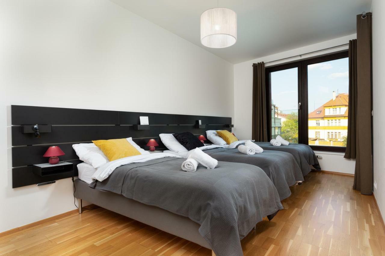 Prague Days - Family 2Bdr Apt - Garage Parking - Balcony Ngoại thất bức ảnh