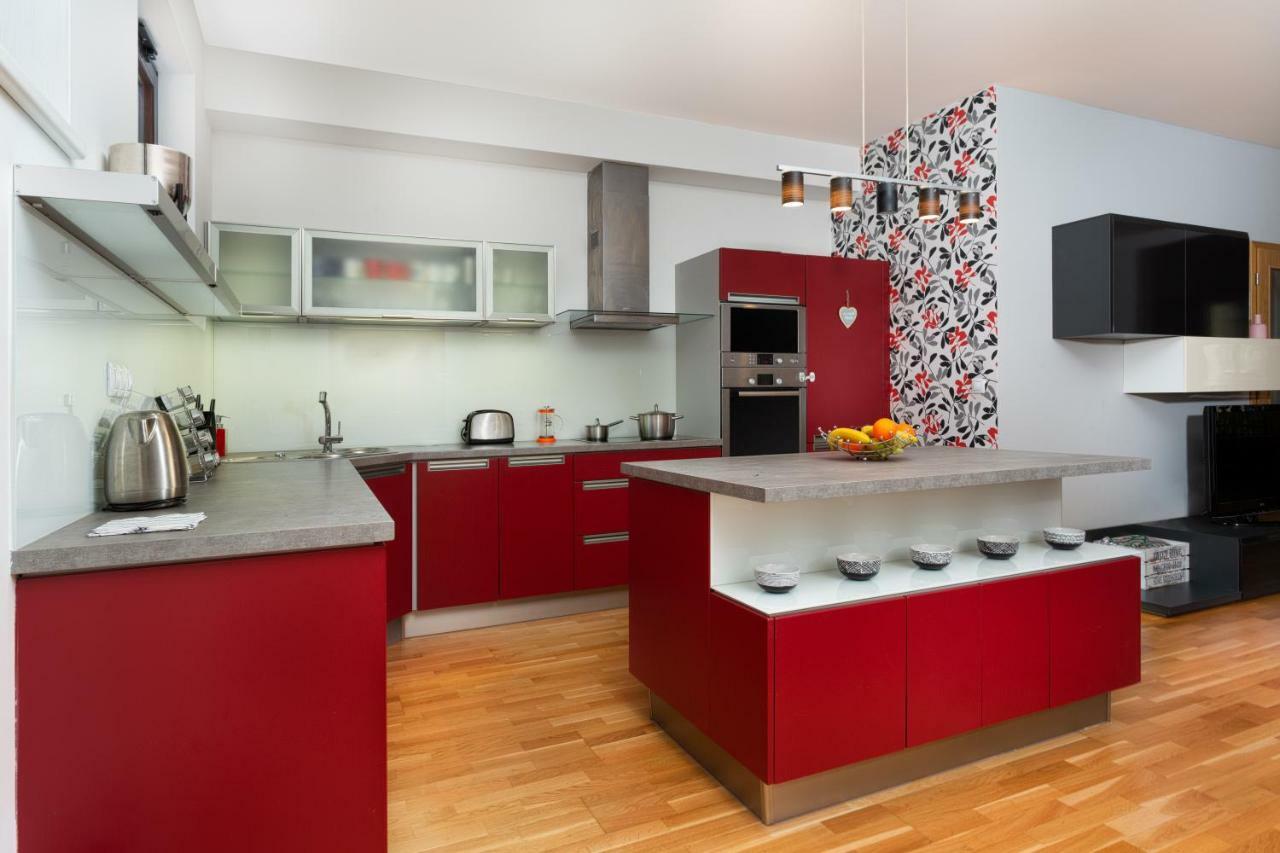 Prague Days - Family 2Bdr Apt - Garage Parking - Balcony Ngoại thất bức ảnh