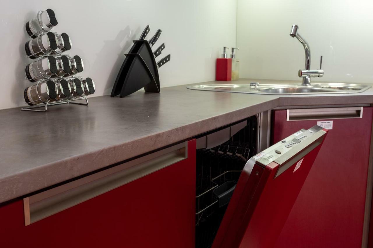 Prague Days - Family 2Bdr Apt - Garage Parking - Balcony Ngoại thất bức ảnh