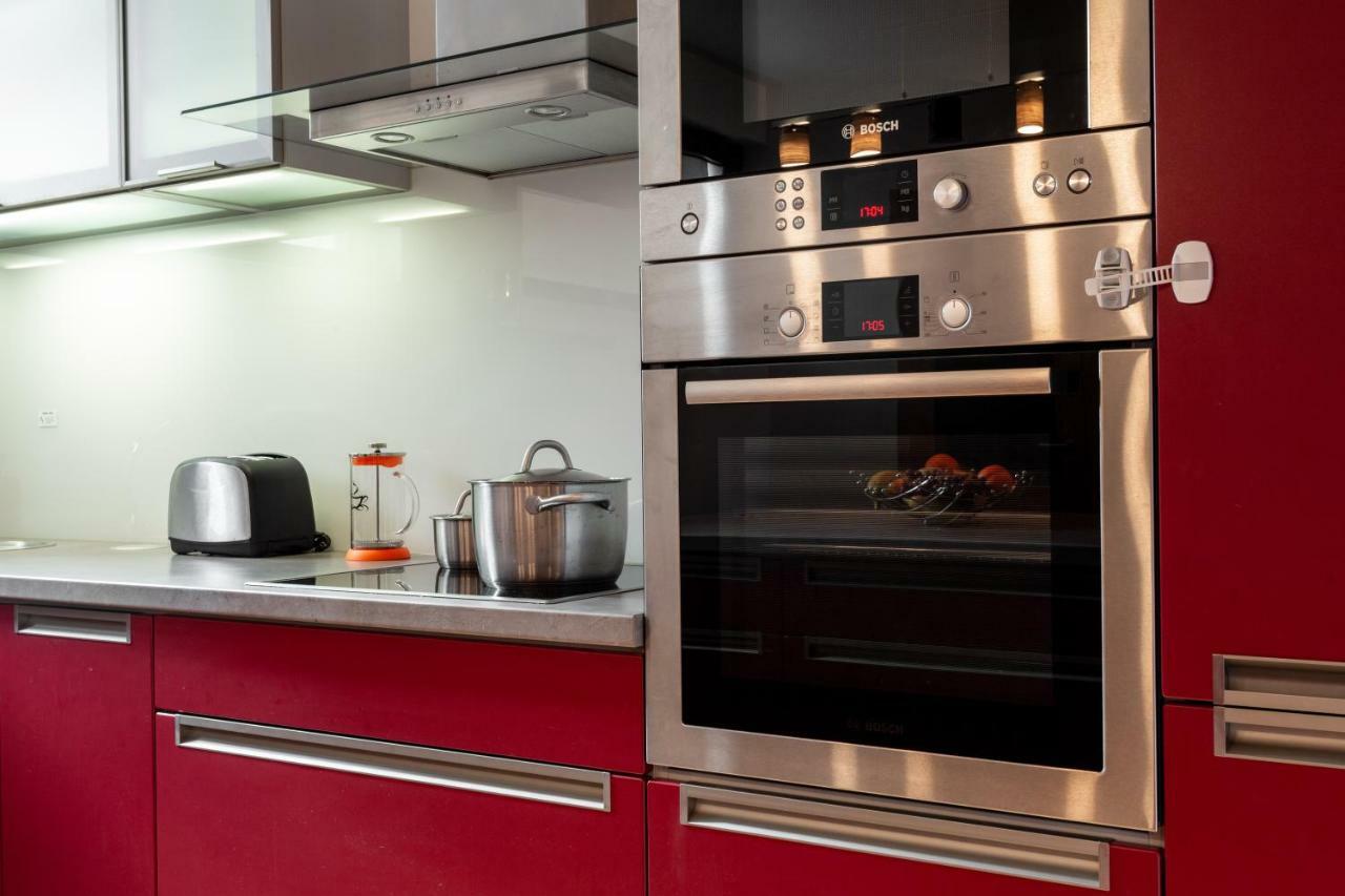 Prague Days - Family 2Bdr Apt - Garage Parking - Balcony Ngoại thất bức ảnh